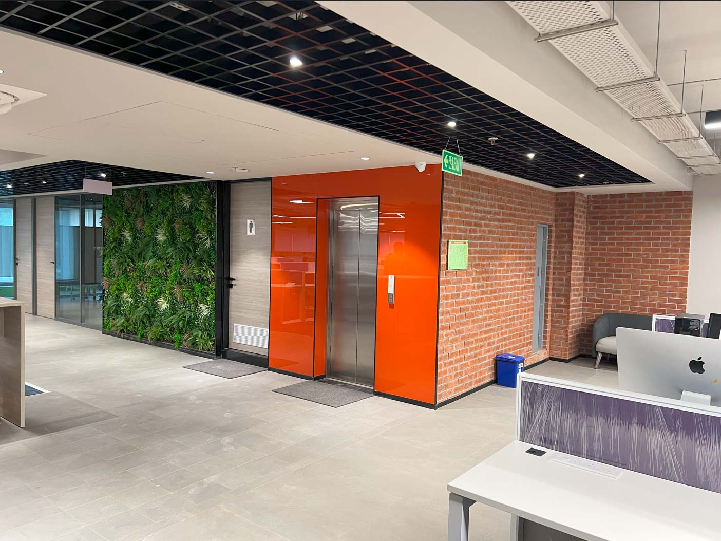 Common area of Apexon Corporate Office in ahmedabad